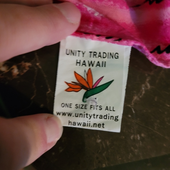 Hawaii Unity Trading Scarf - Picture 2 of 3